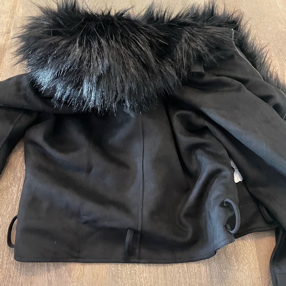 jacket - Picture 3 of 3